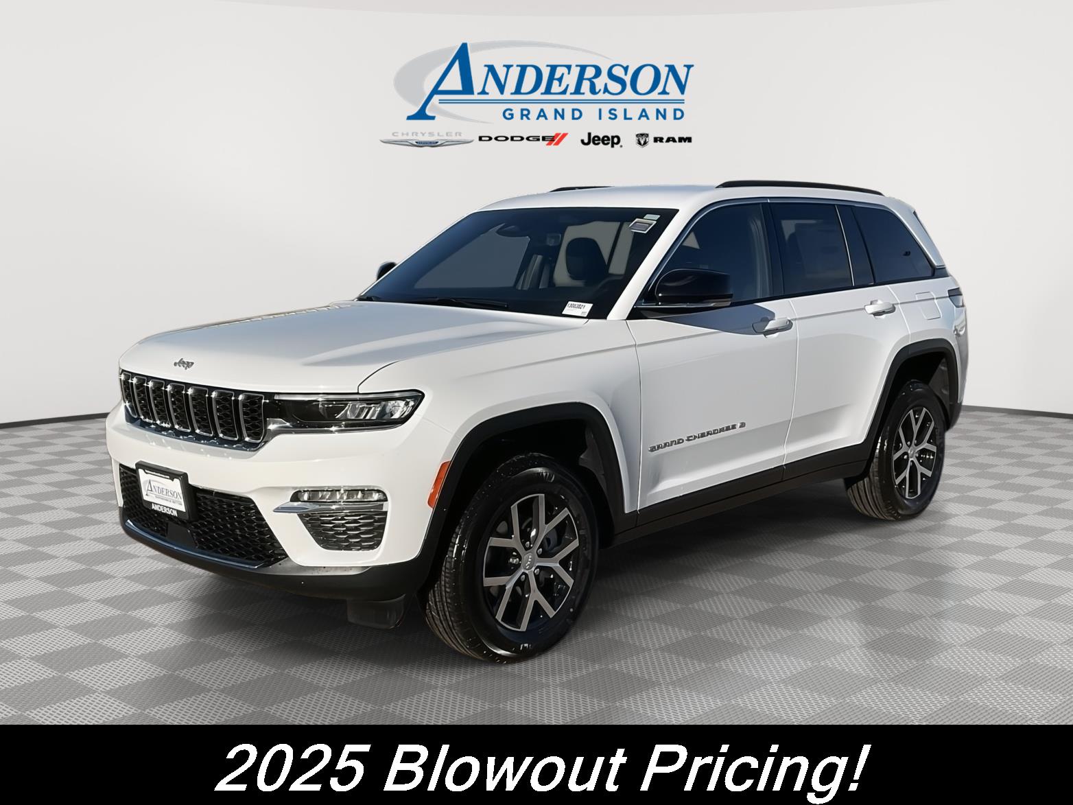 New 2025 Jeep Grand Cherokee for sale in Grand Island NE