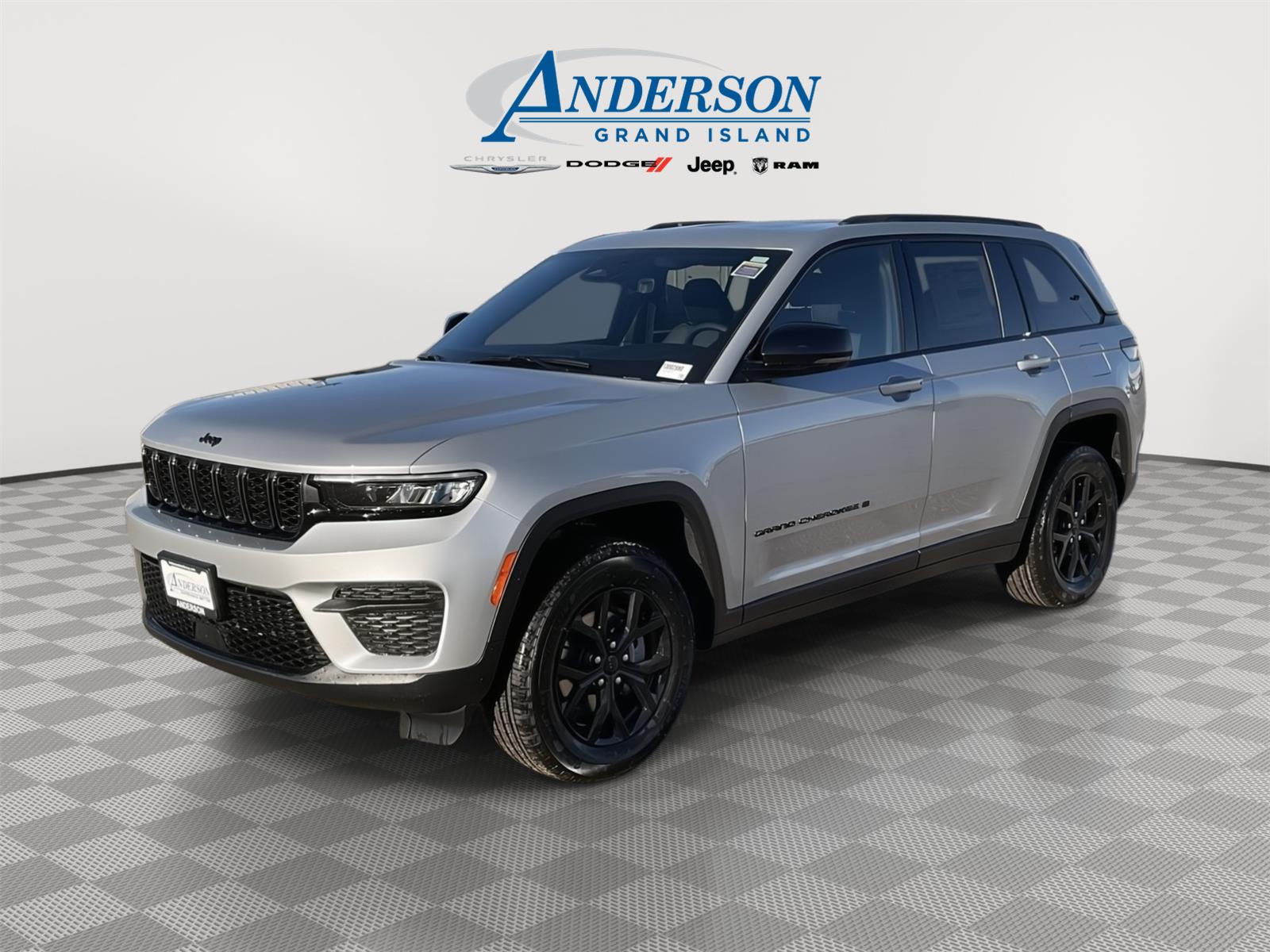 New 2025 Jeep Grand Cherokee for sale in Grand Island NE