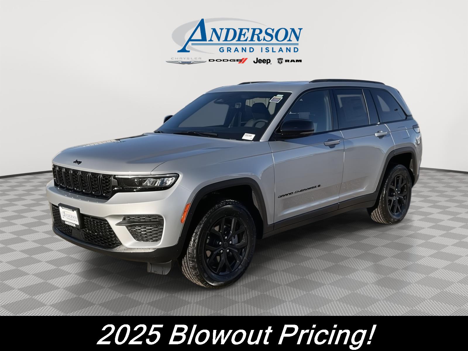 New 2025 Jeep Grand Cherokee for sale in Grand Island NE