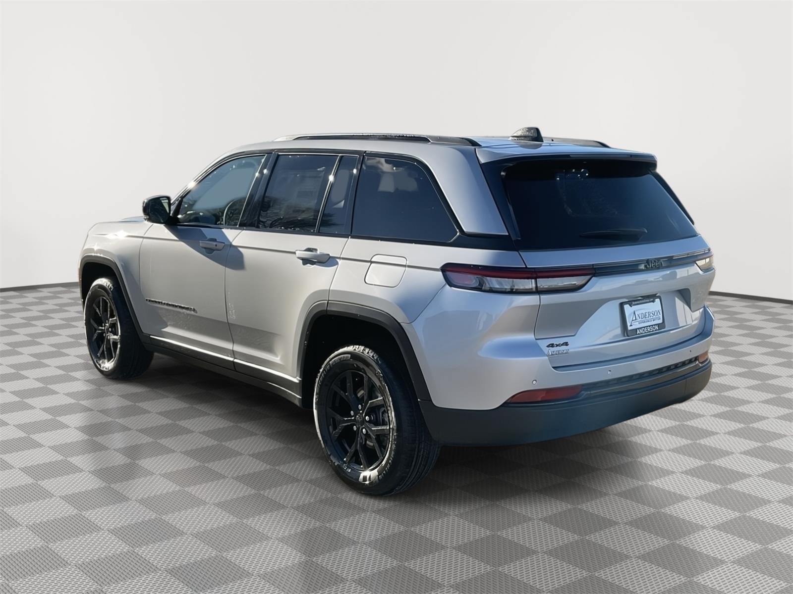 Used 2025 Jeep Grand Cherokee for sale in Grand Island NE