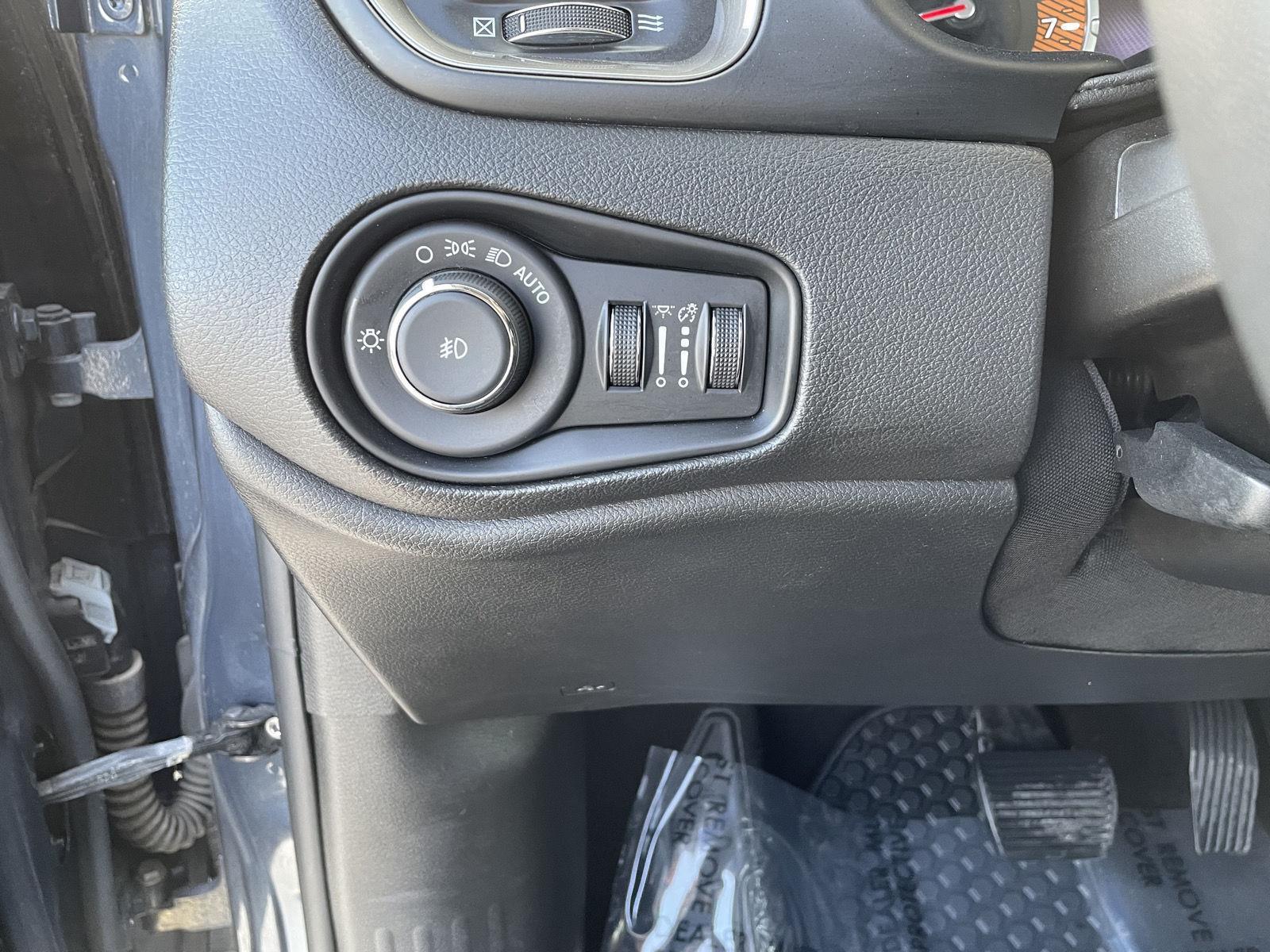 Pre-Owned 2022 Jeep Renegade for sale in Grand Island NE