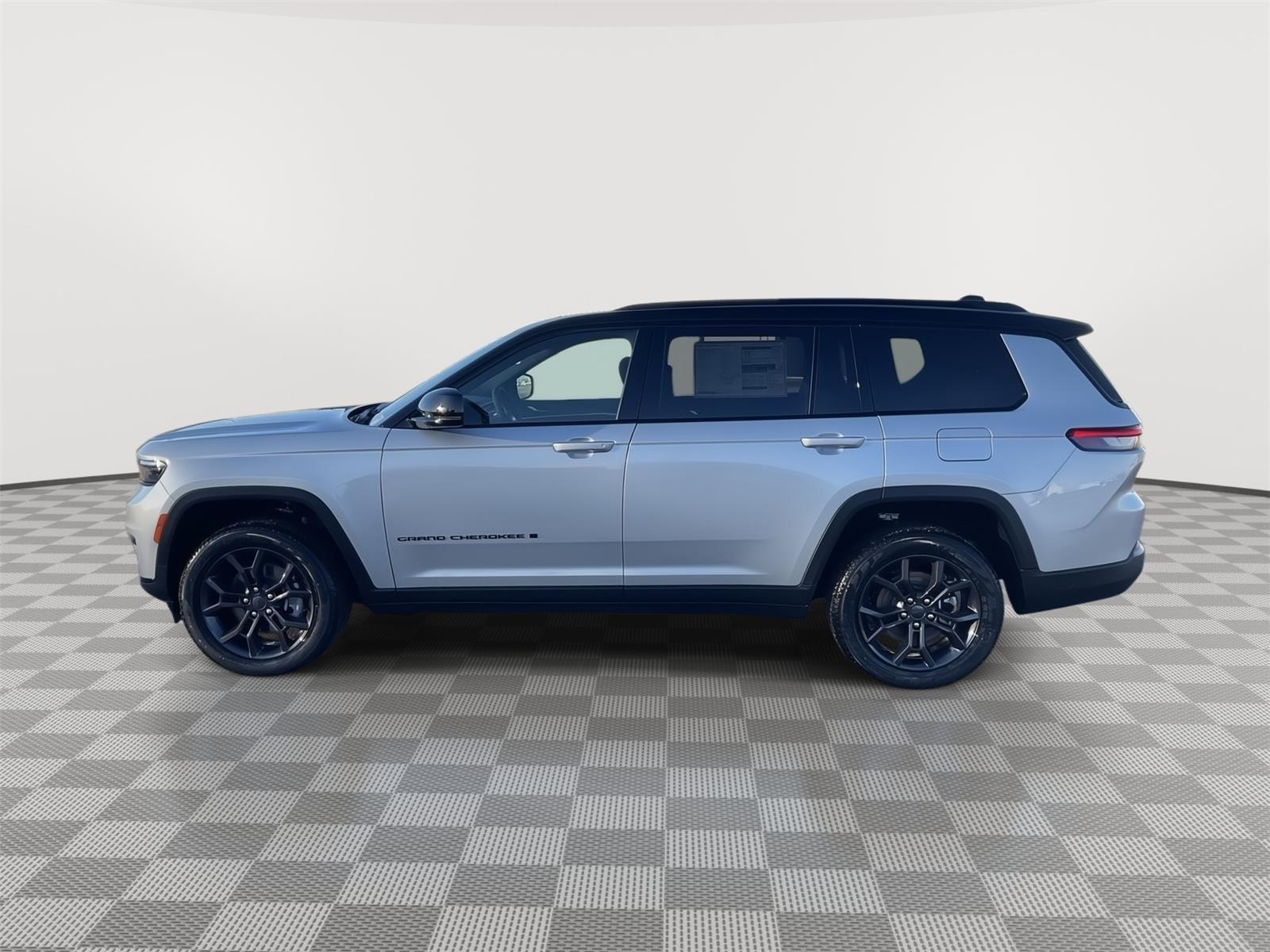 New 2025 Jeep Grand Cherokee L for sale in Grand Island NE