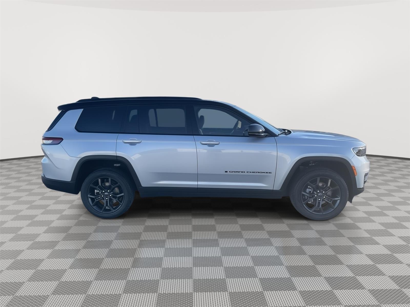 New 2025 Jeep Grand Cherokee L for sale in Grand Island NE
