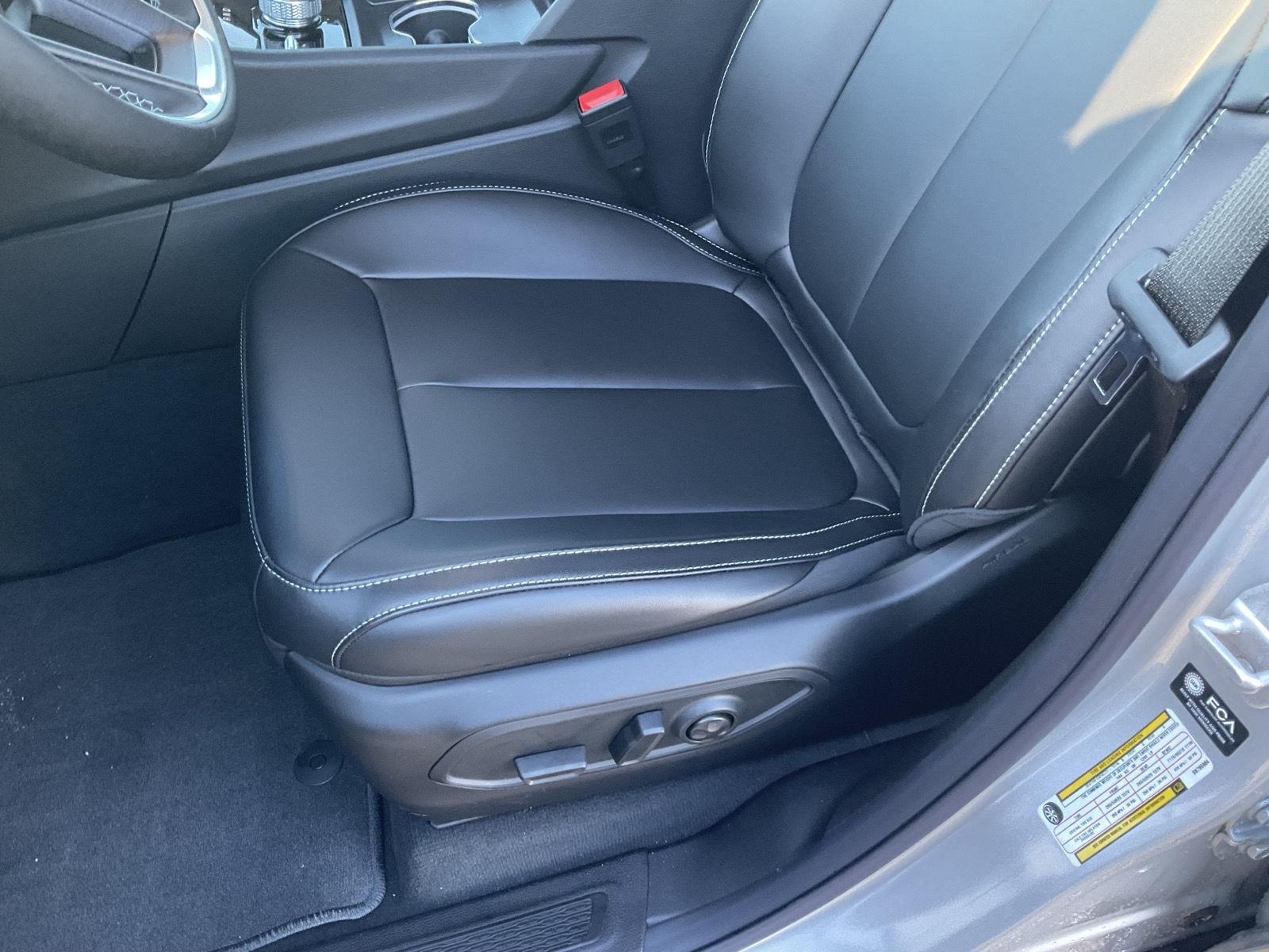 New 2025 Jeep Grand Cherokee L for sale in Grand Island NE