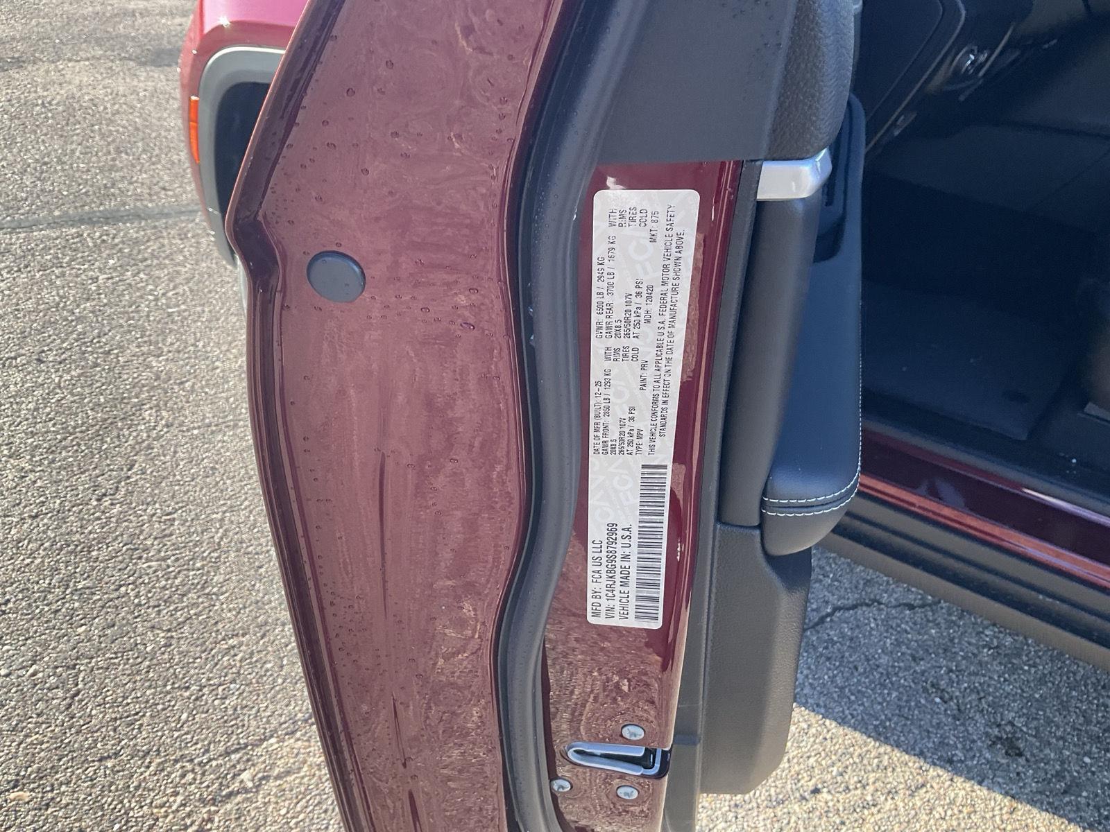 New 2025 Jeep Grand Cherokee L for sale in Grand Island NE