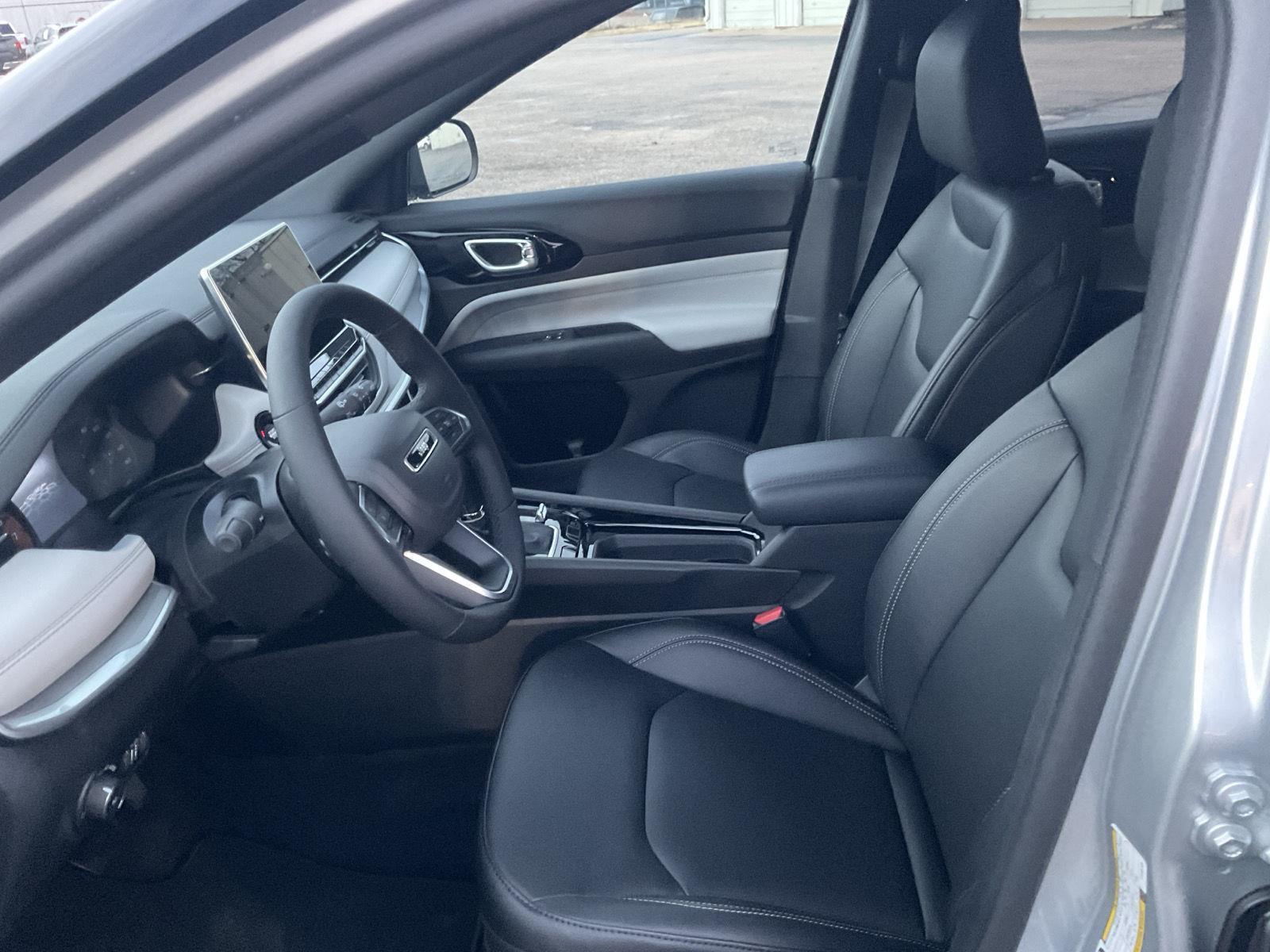 New 2026 Jeep Compass for sale in Grand Island NE