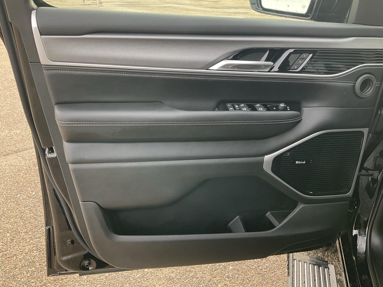 New 2026 Jeep Grand Wagoneer for sale in Grand Island NE