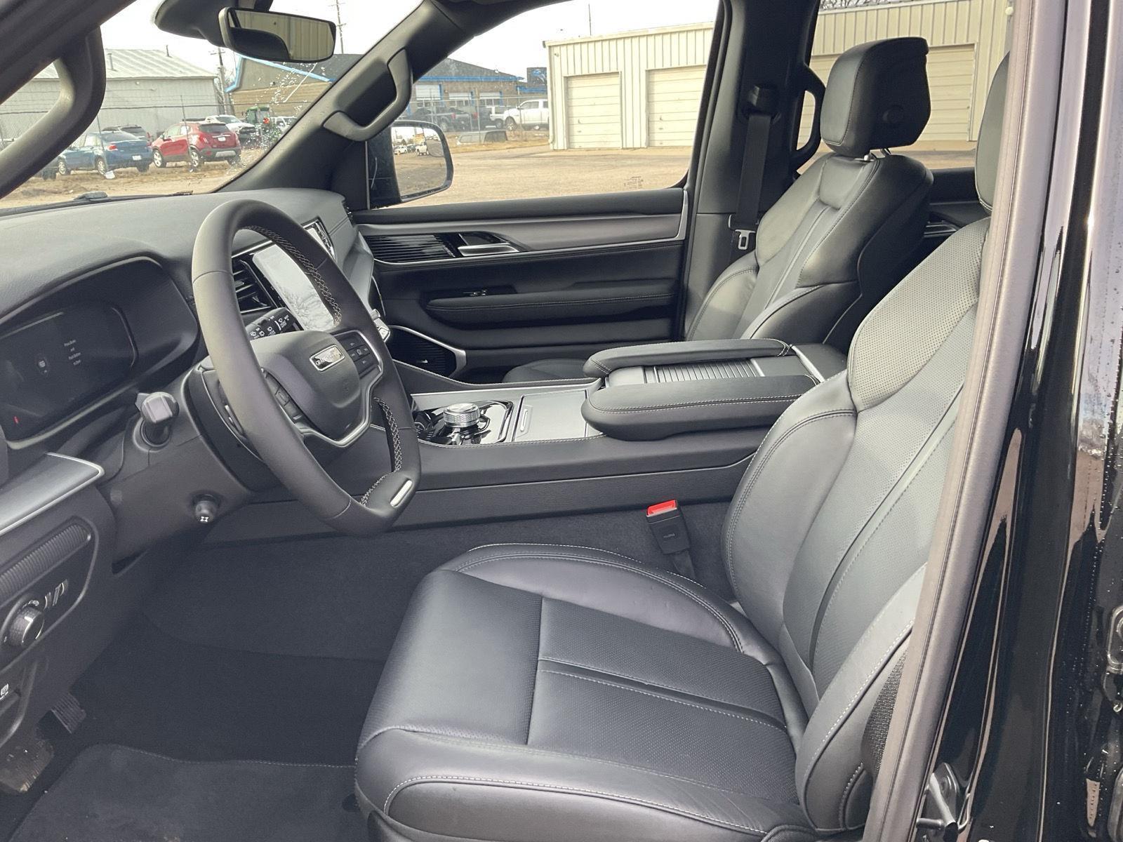 New 2026 Jeep Grand Wagoneer for sale in Grand Island NE