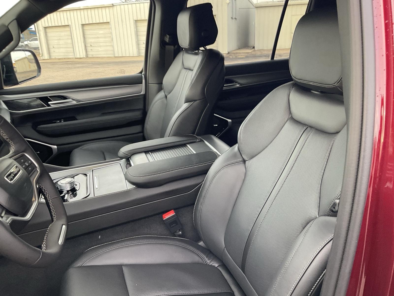 New 2026 Jeep Grand Wagoneer for sale in Grand Island NE