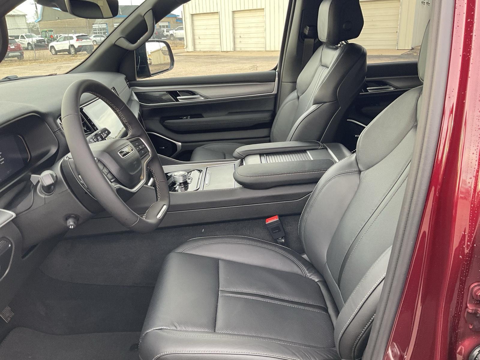 New 2026 Jeep Grand Wagoneer for sale in Grand Island NE