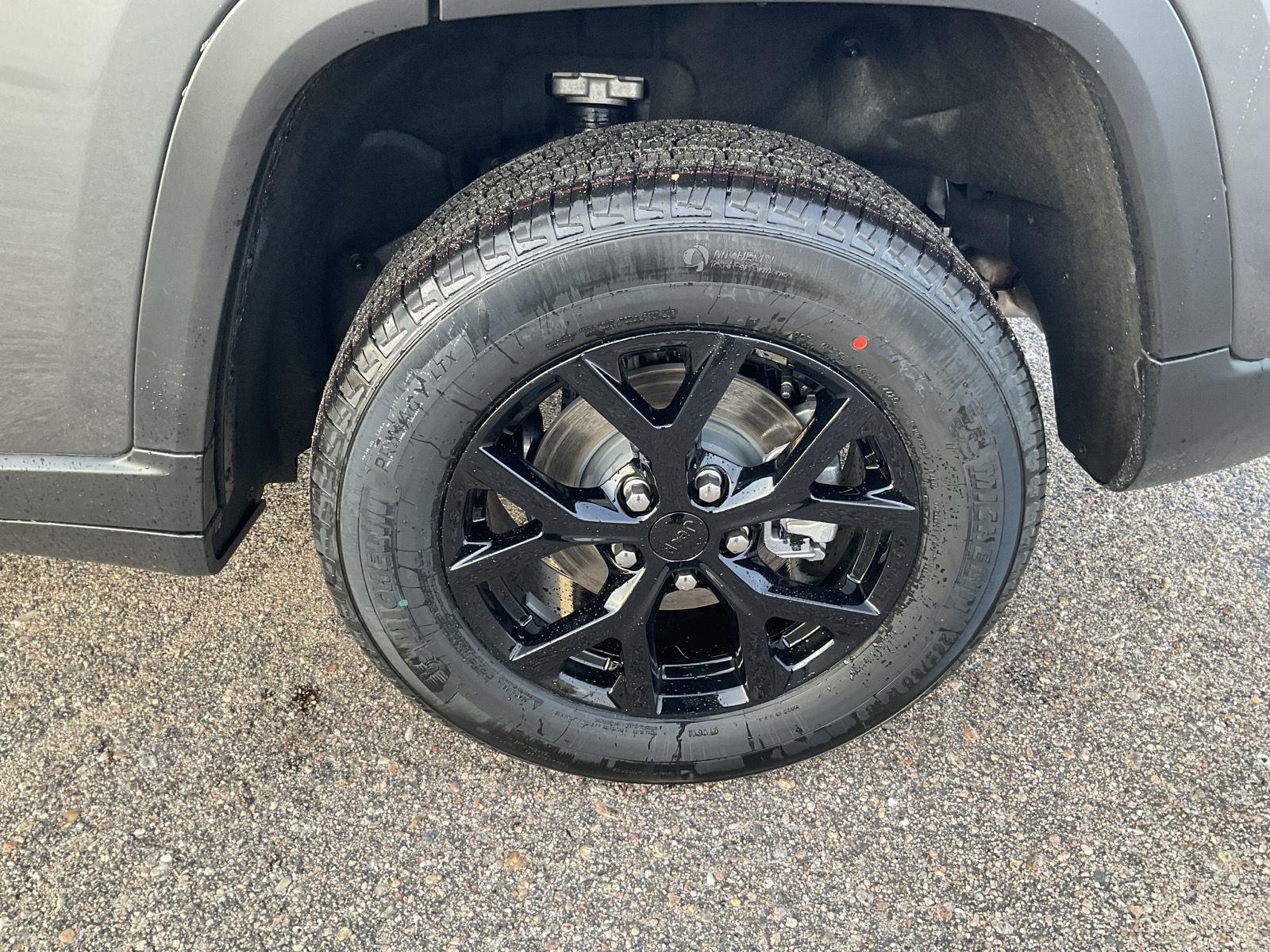 New 2026 Jeep Grand Cherokee for sale in Grand Island NE