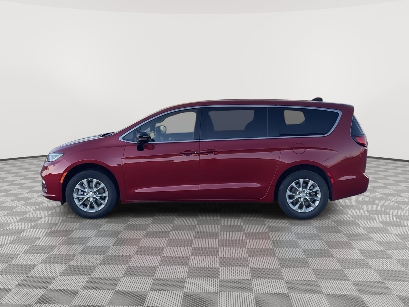 New 2026 Chrysler Pacifica for sale in Grand Island NE