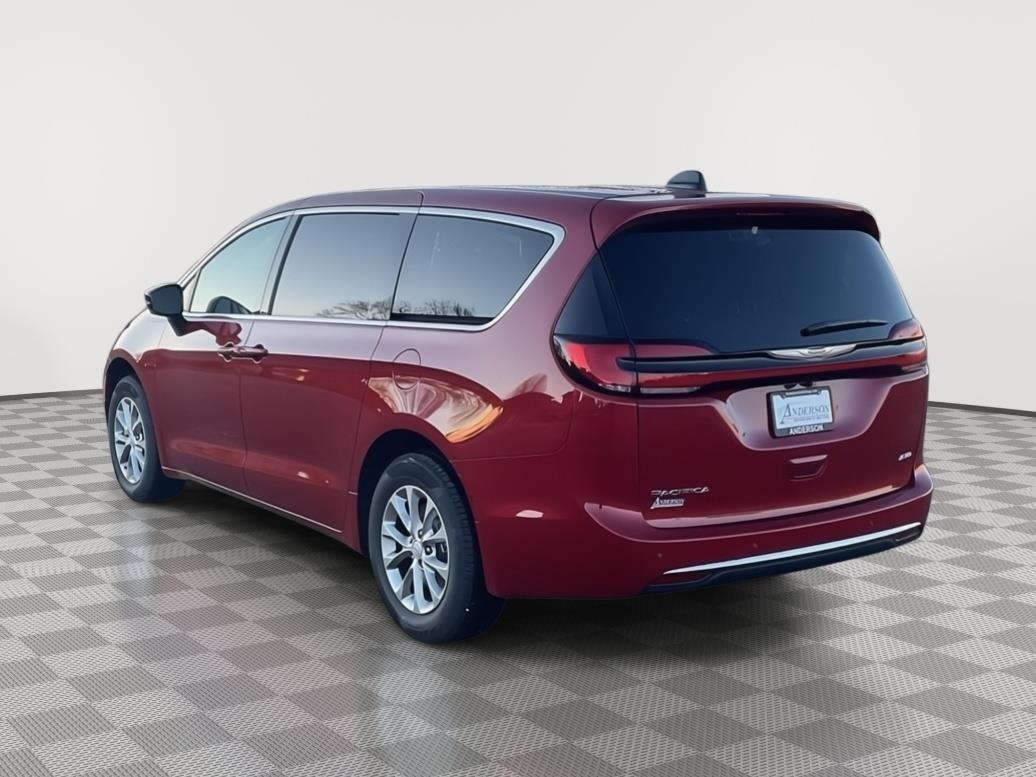 New 2026 Chrysler Pacifica for sale in Grand Island NE