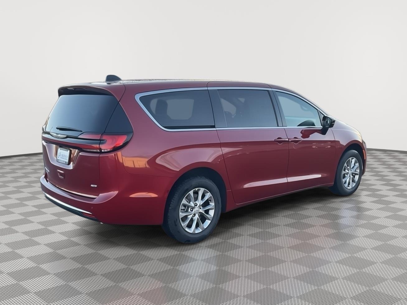 New 2026 Chrysler Pacifica for sale in Grand Island NE