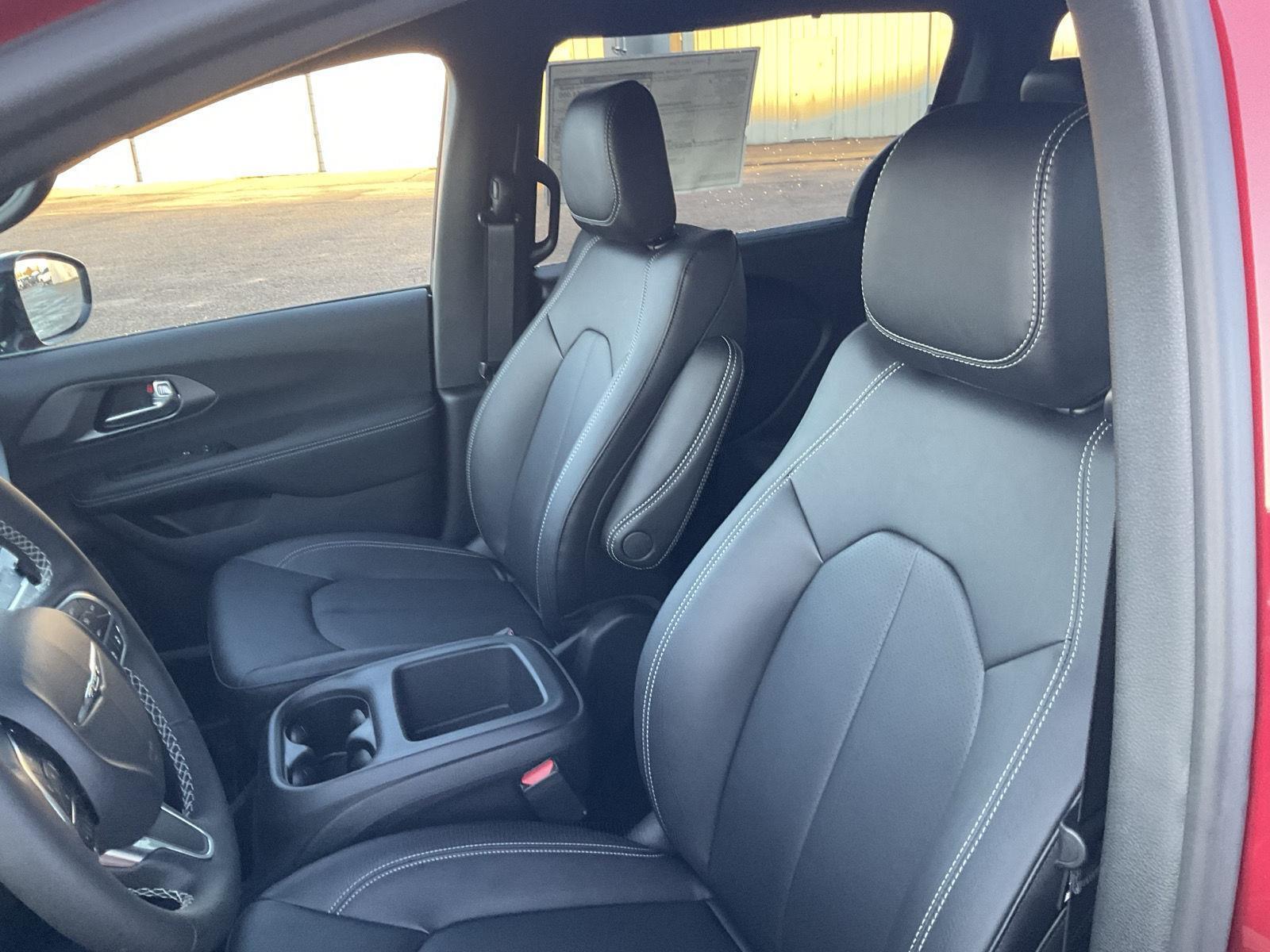 New 2026 Chrysler Pacifica for sale in Grand Island NE