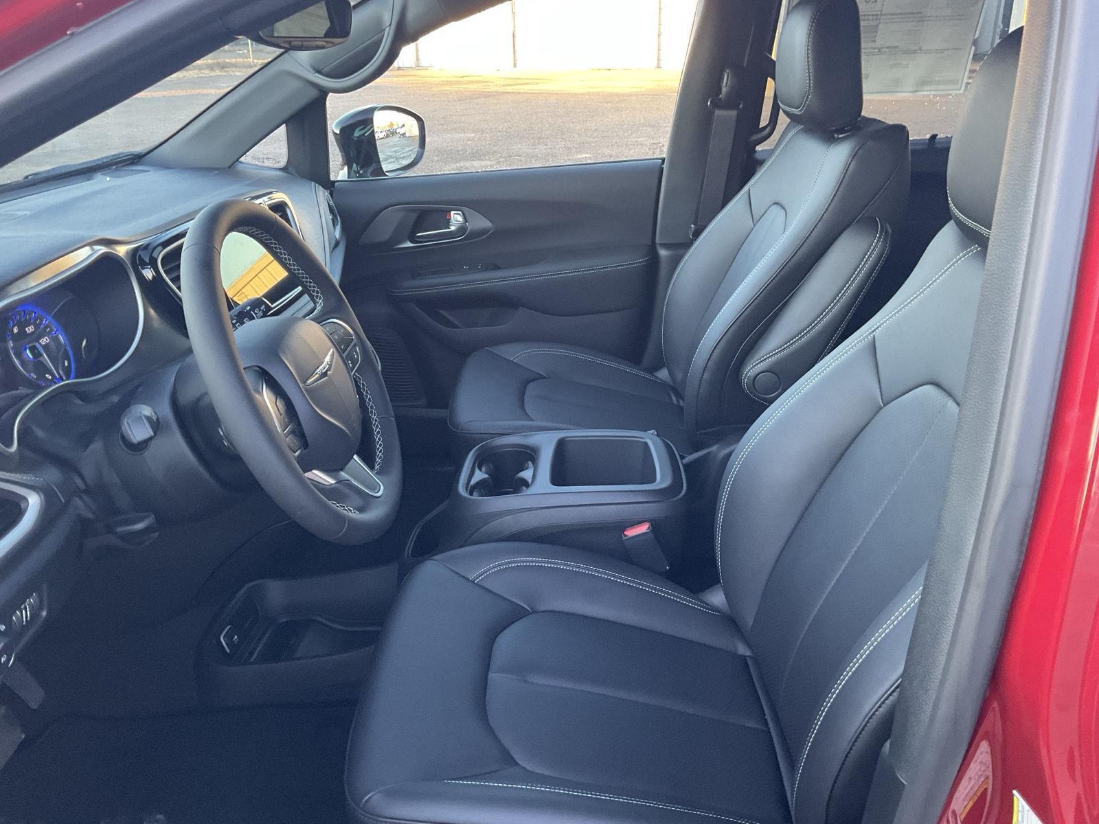 New 2026 Chrysler Pacifica for sale in Grand Island NE