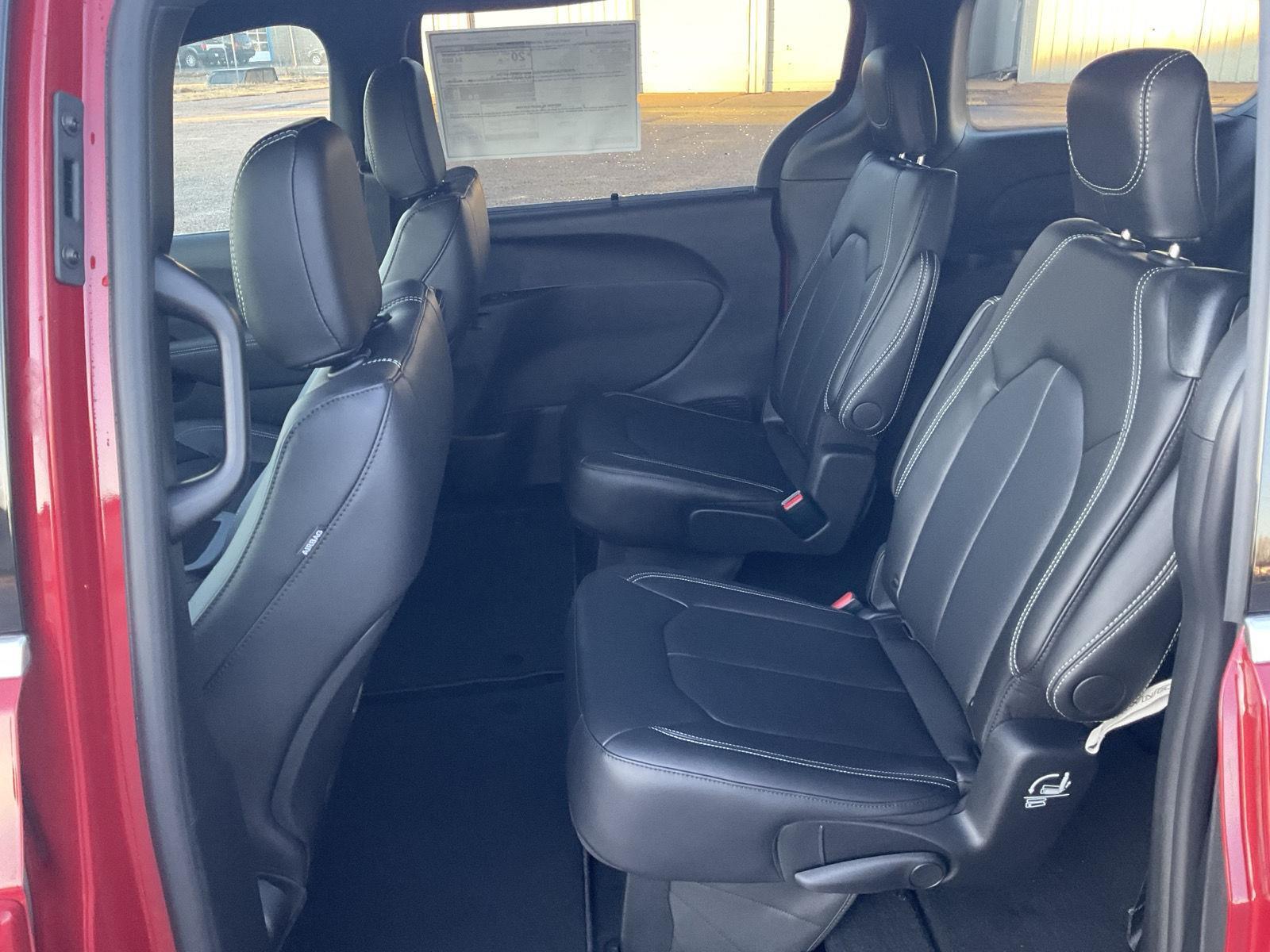 New 2026 Chrysler Pacifica for sale in Grand Island NE