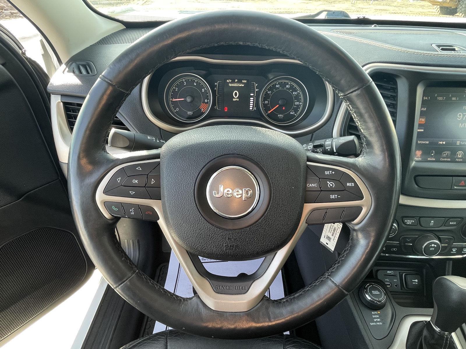 Pre-Owned 2015 Jeep Cherokee for sale in Grand Island NE