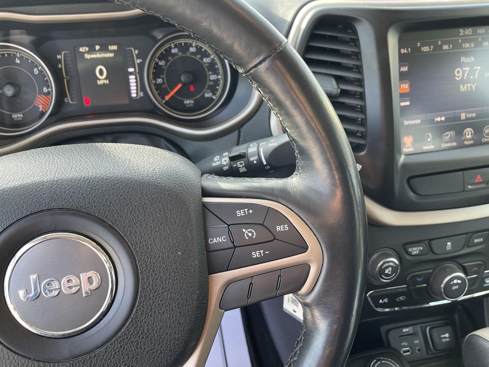 Pre-Owned 2015 Jeep Cherokee for sale in Grand Island NE