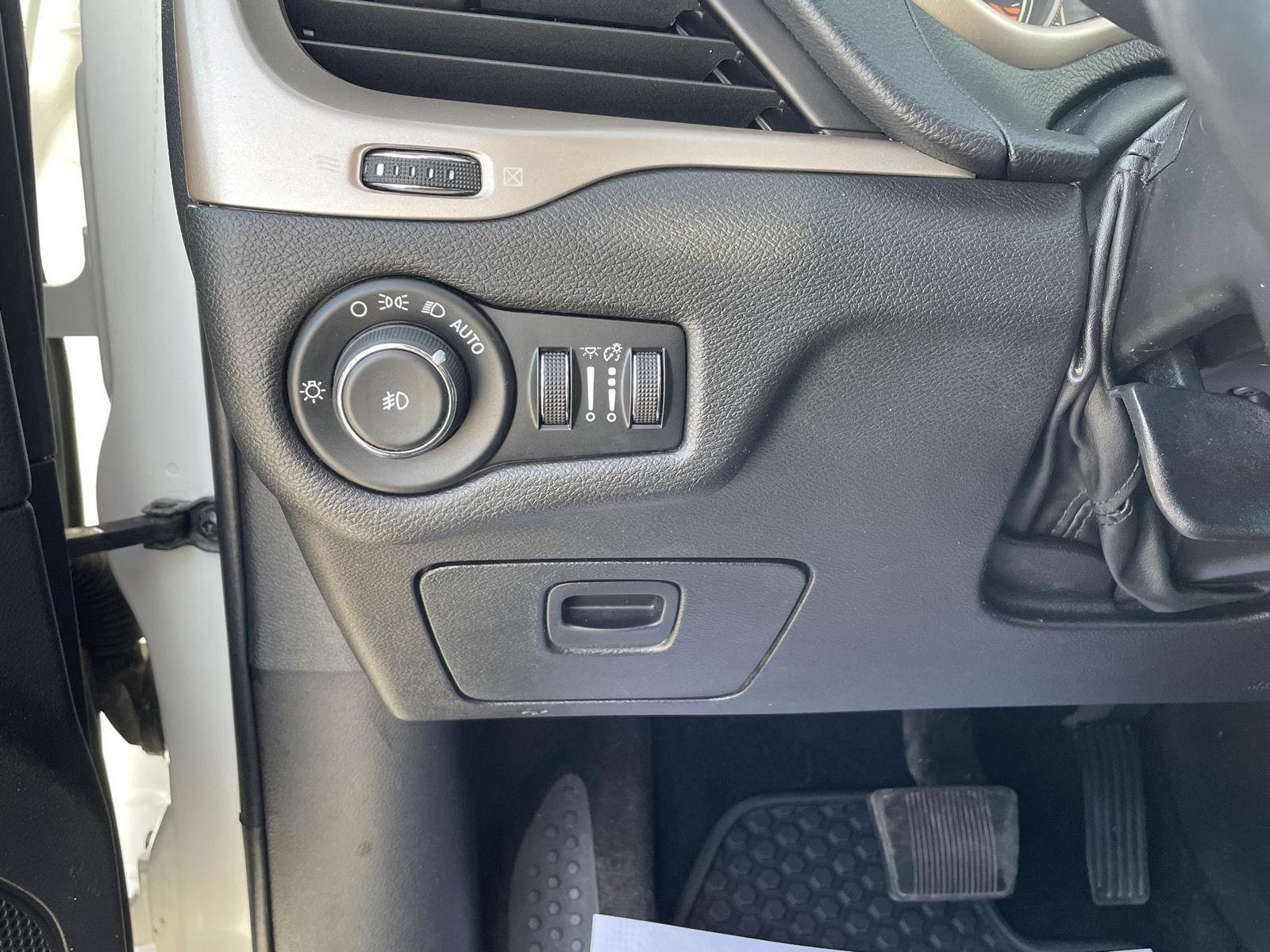 Pre-Owned 2015 Jeep Cherokee for sale in Grand Island NE