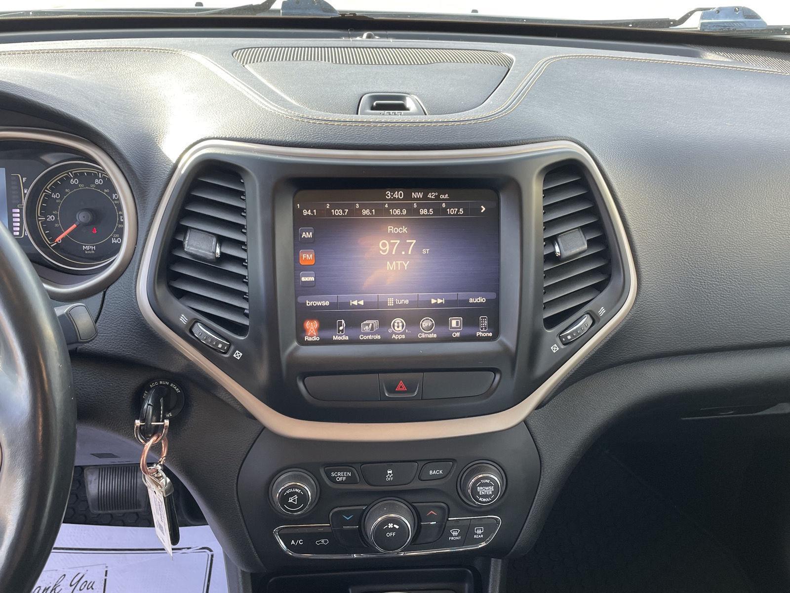 Pre-Owned 2015 Jeep Cherokee for sale in Grand Island NE