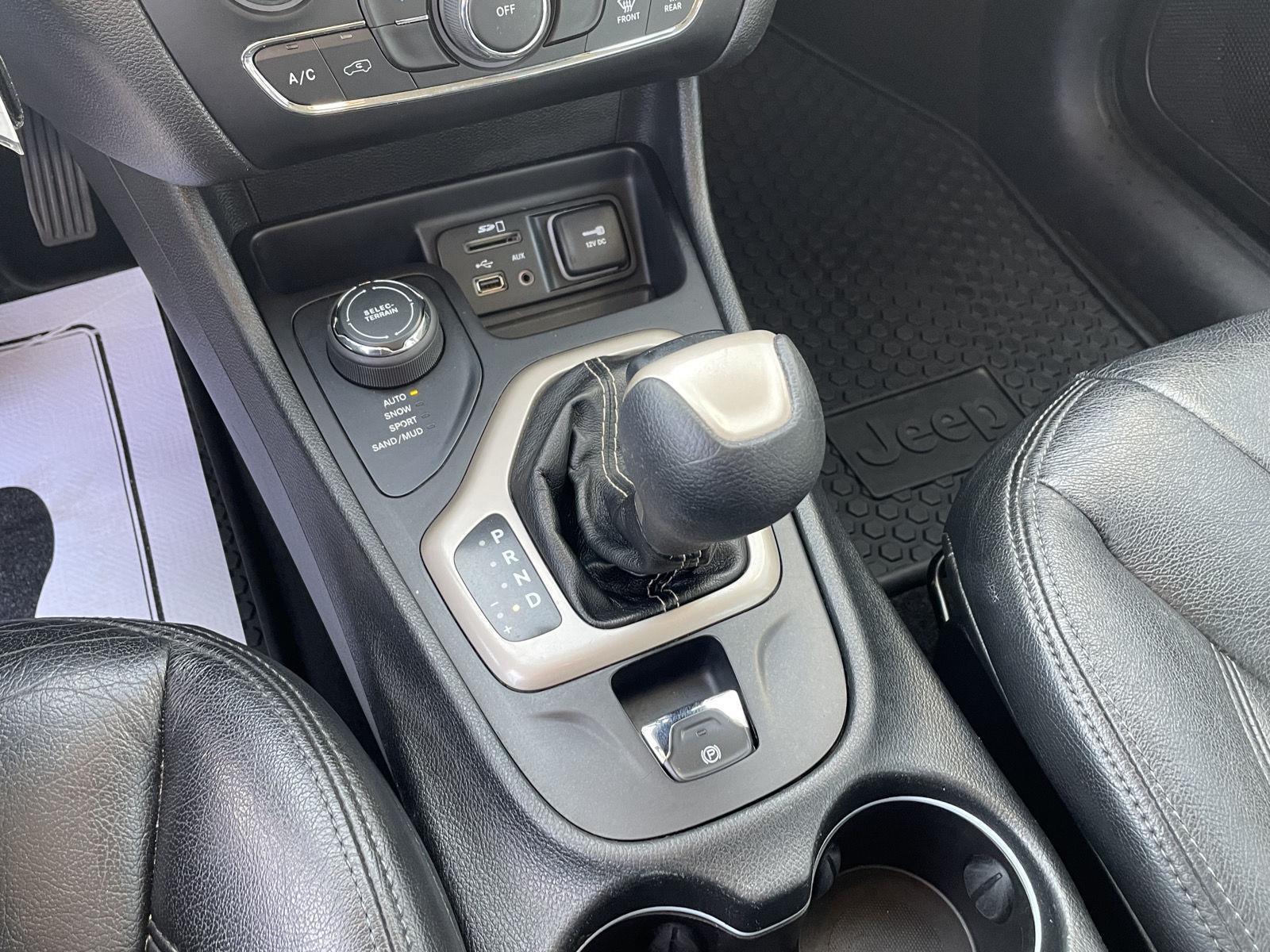 Pre-Owned 2015 Jeep Cherokee for sale in Grand Island NE