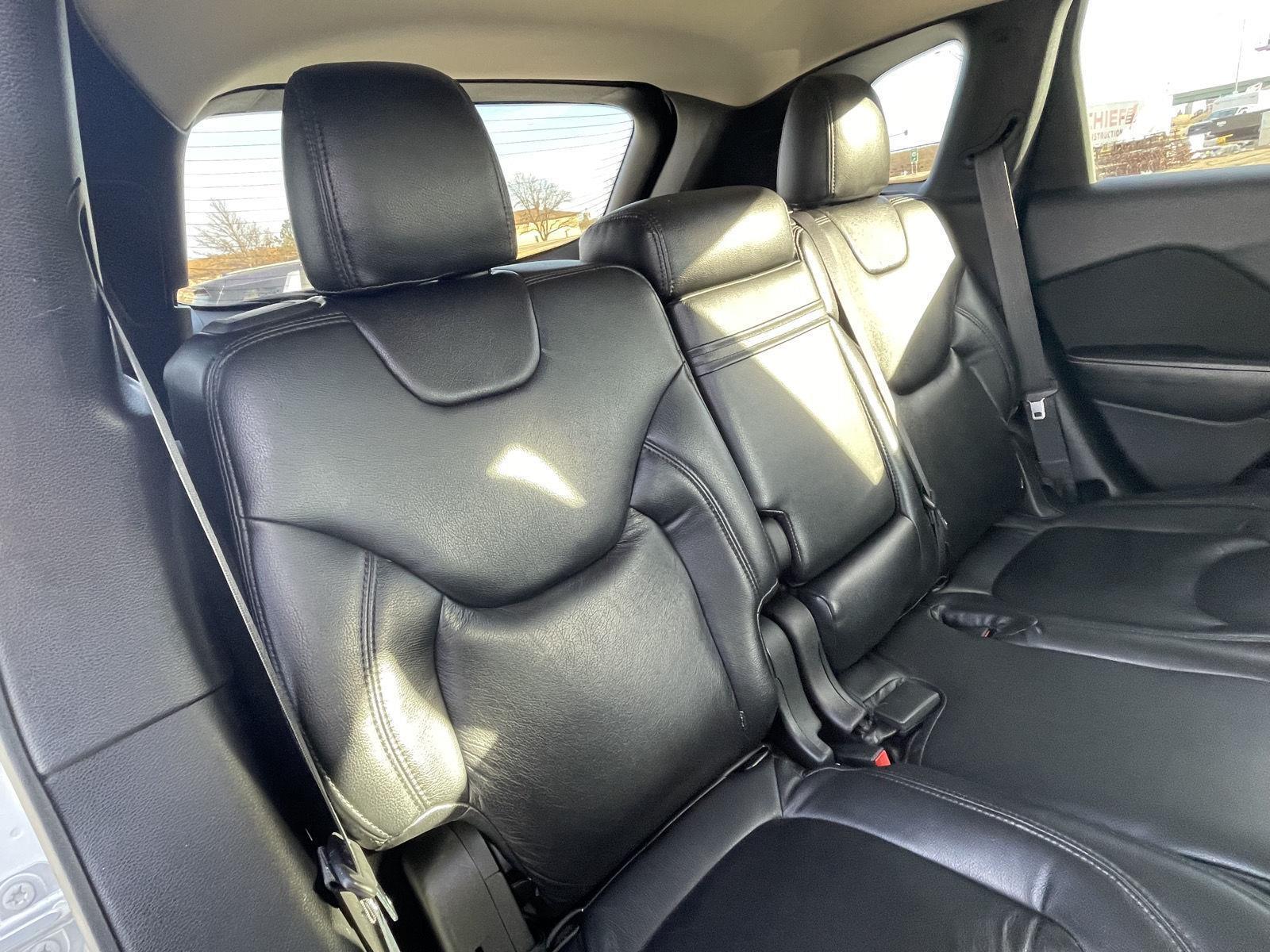 Pre-Owned 2015 Jeep Cherokee for sale in Grand Island NE