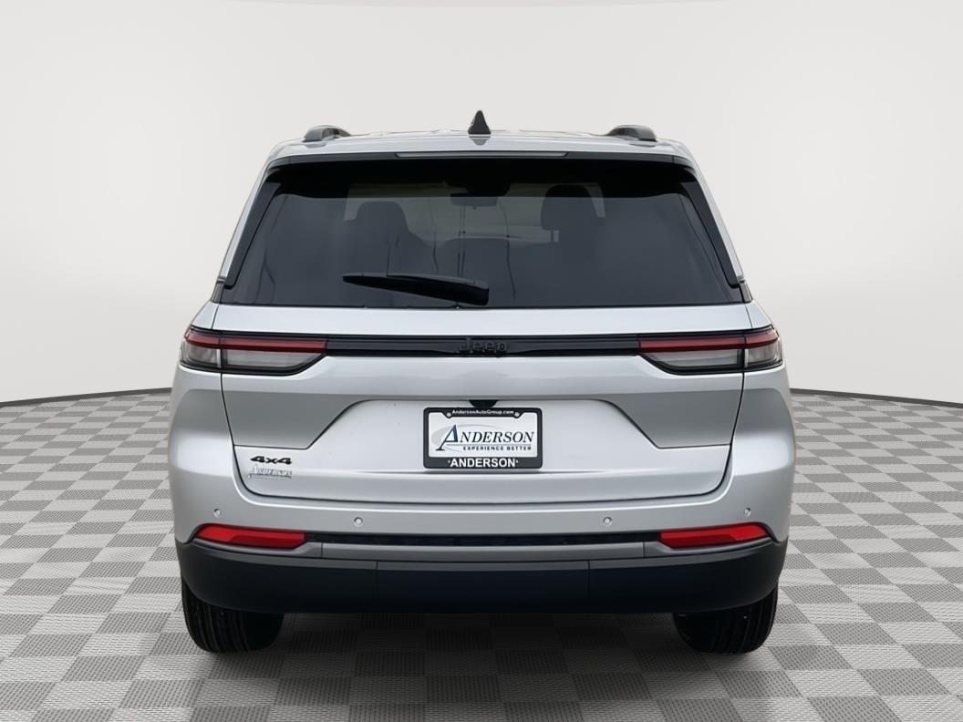 New 2026 Jeep Grand Cherokee for sale in Grand Island NE