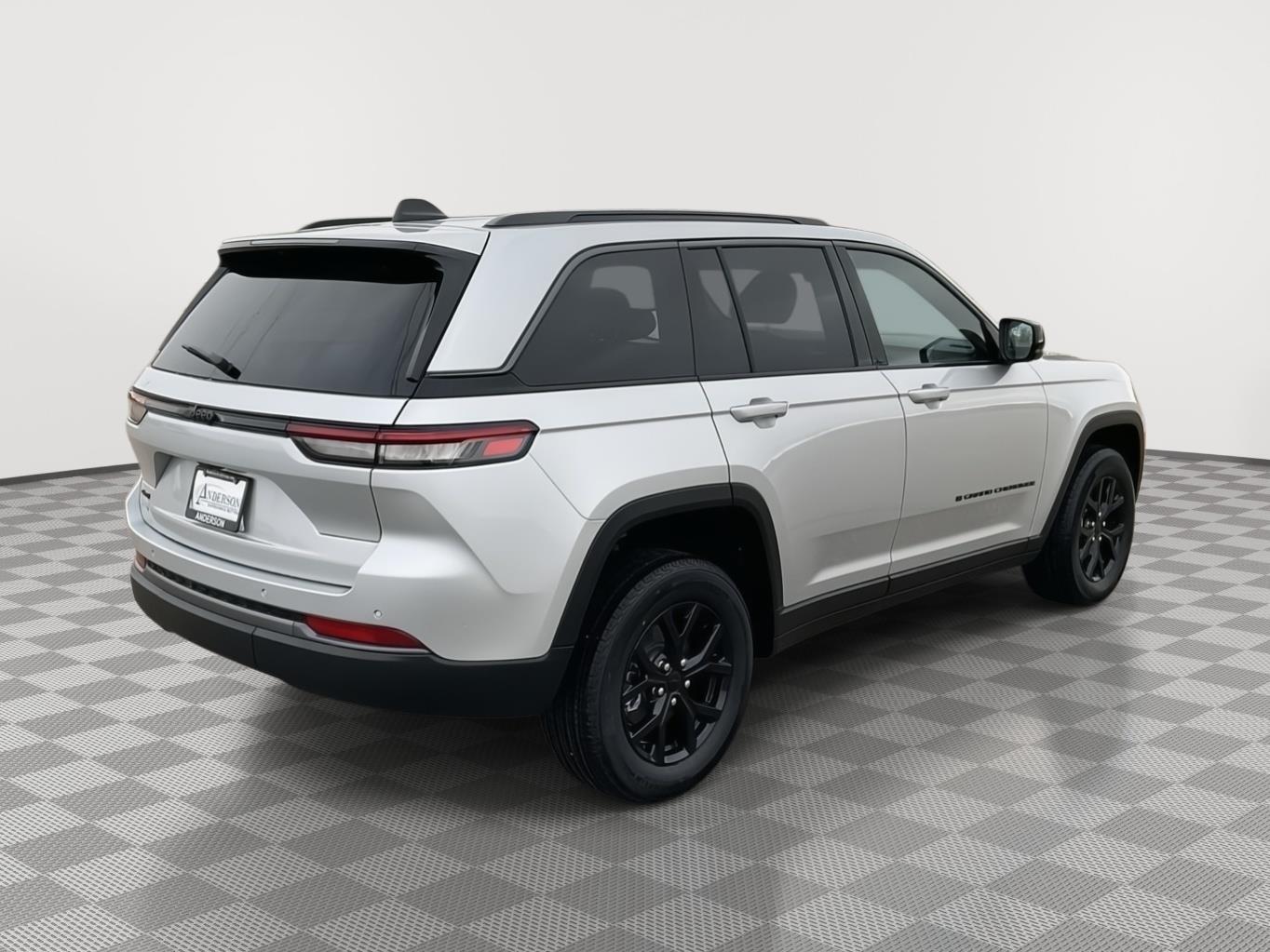 2026 Jeep Grand Cherokee Laredo - Photo 5