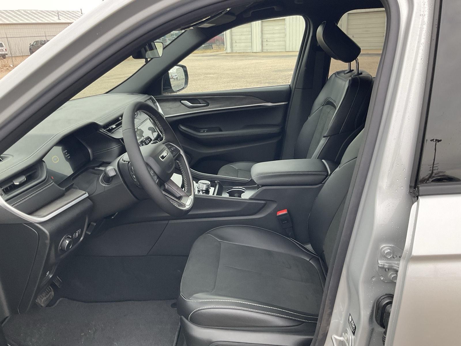 New 2026 Jeep Grand Cherokee for sale in Grand Island NE