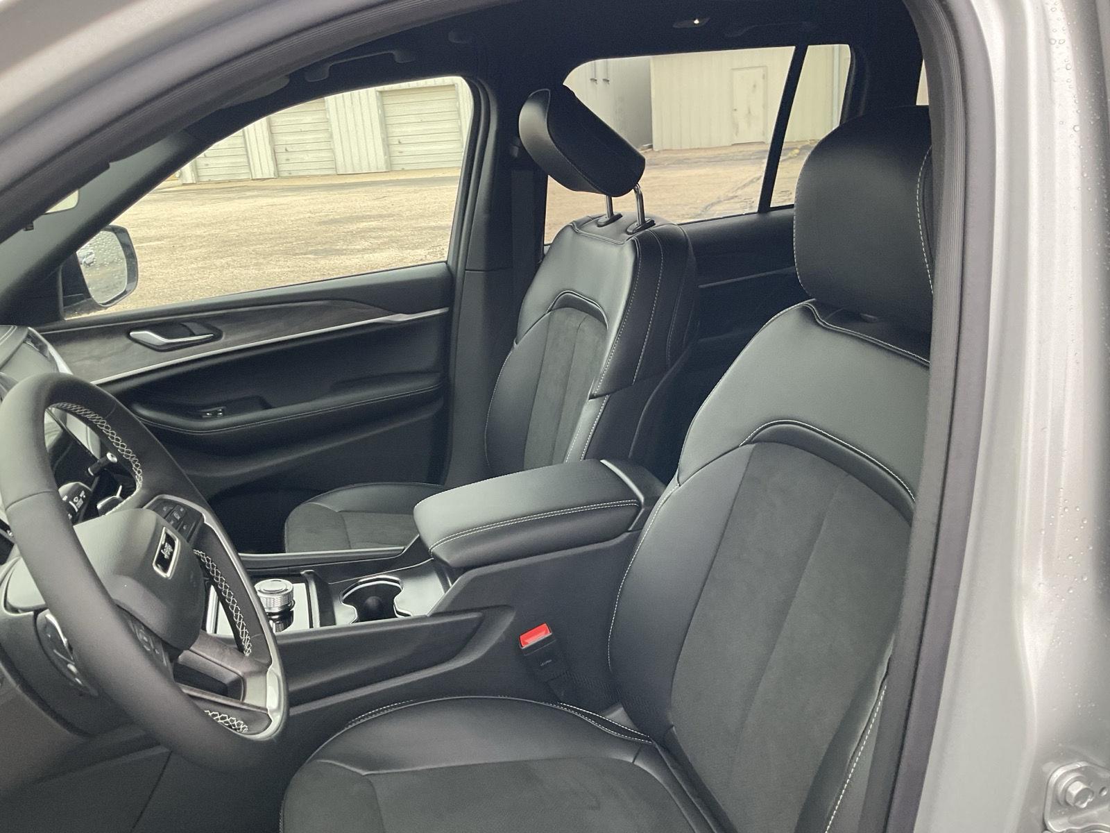 New 2026 Jeep Grand Cherokee for sale in Grand Island NE