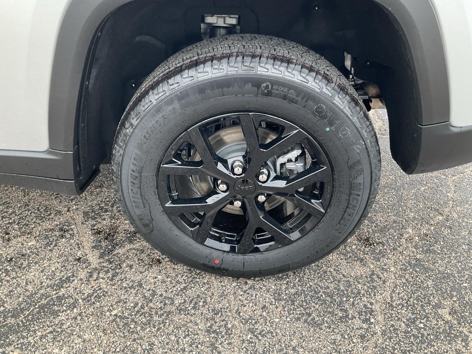 New 2026 Jeep Grand Cherokee for sale in Grand Island NE