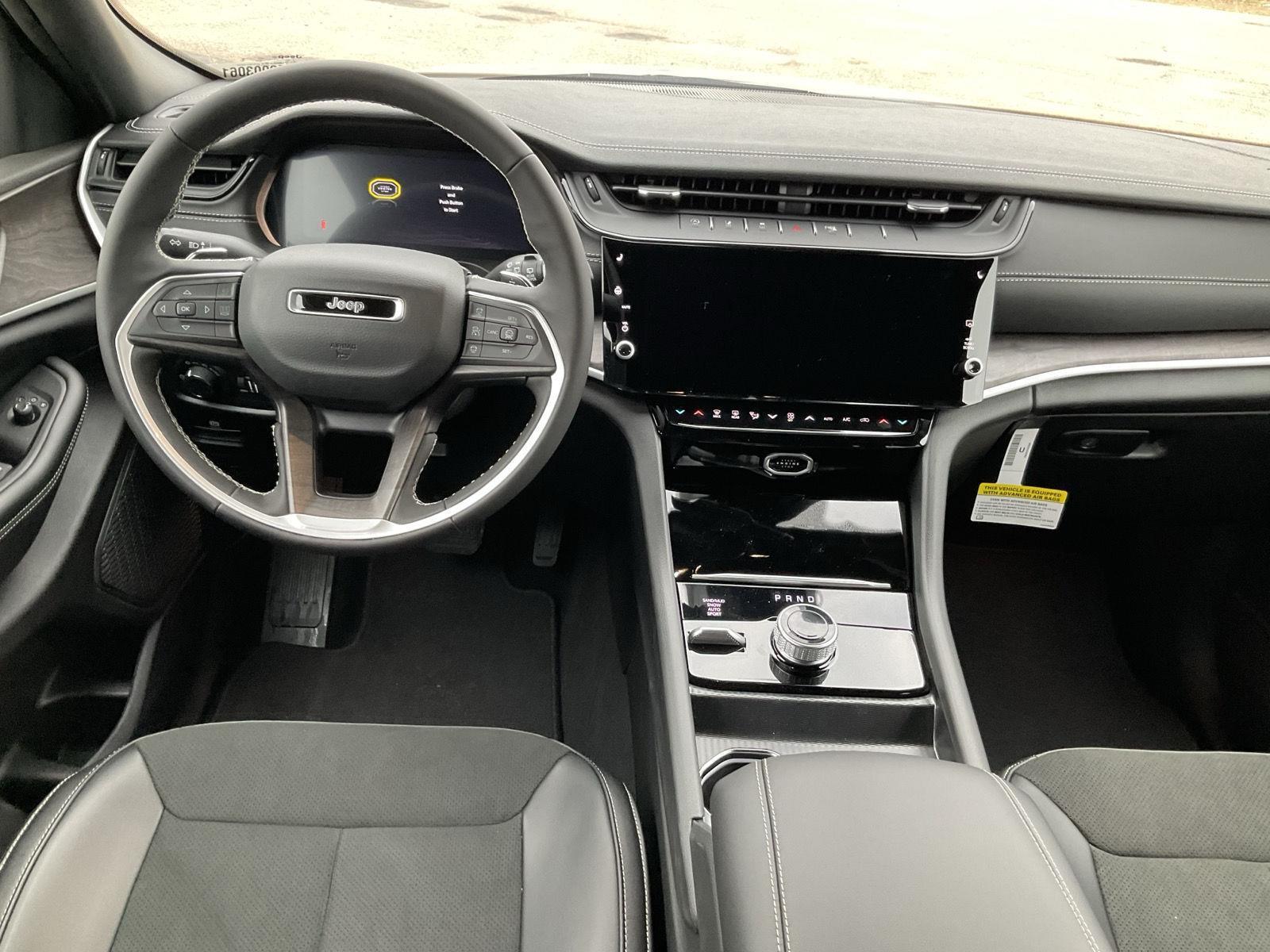 New 2026 Jeep Grand Cherokee for sale in Grand Island NE