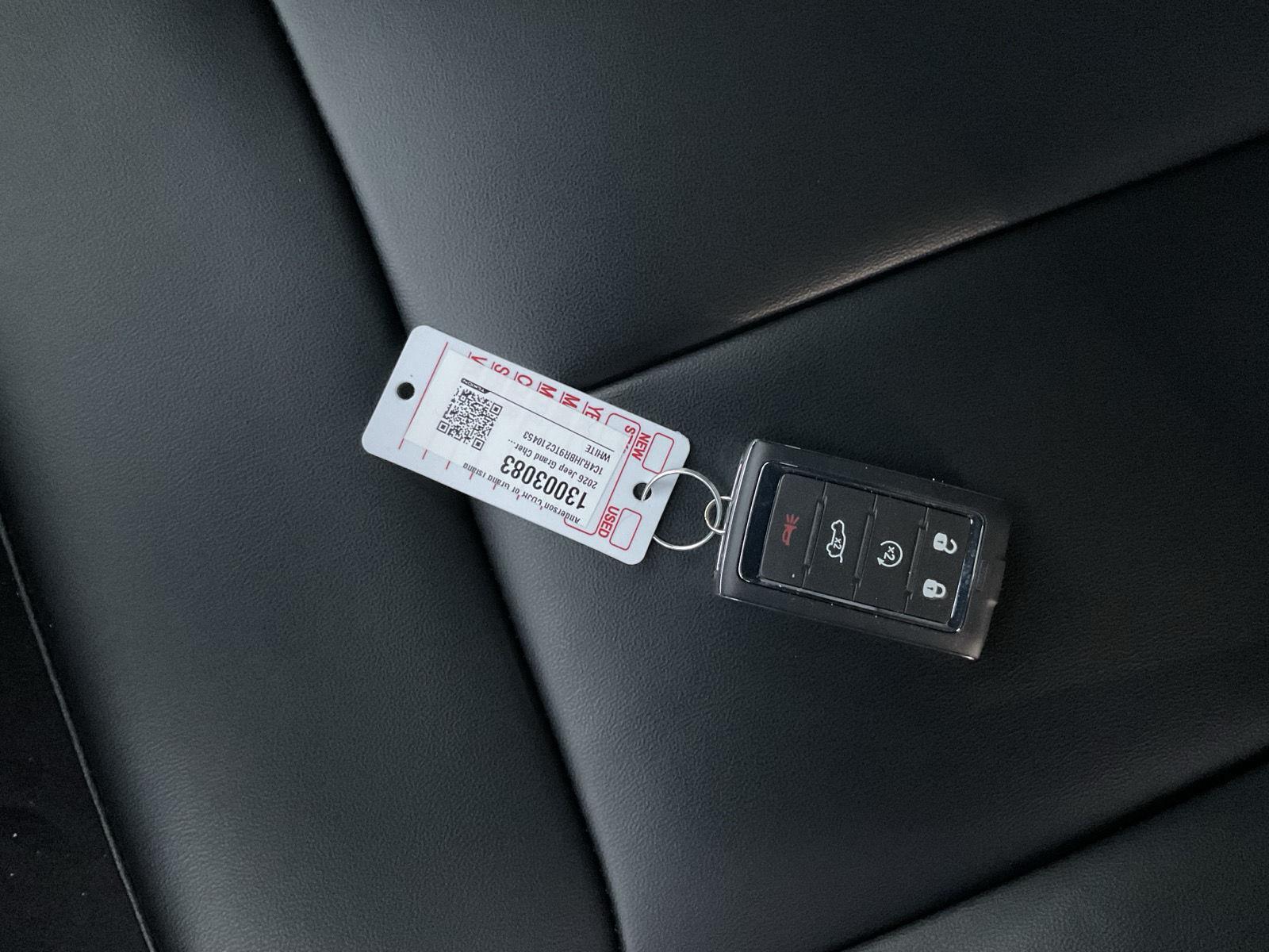 New 2026 Jeep Grand Cherokee for sale in Grand Island NE