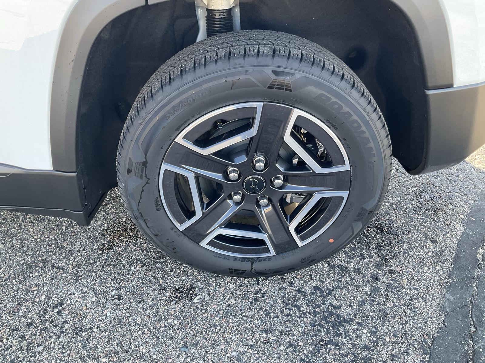 New 2026 Jeep Cherokee for sale in Grand Island NE