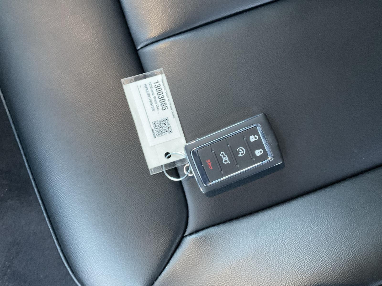 New 2026 Jeep Grand Cherokee for sale in Grand Island NE