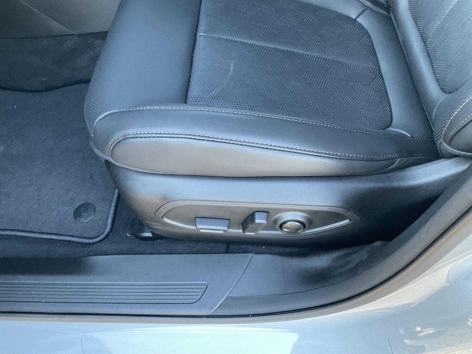 New 2026 Jeep Cherokee for sale in Grand Island NE