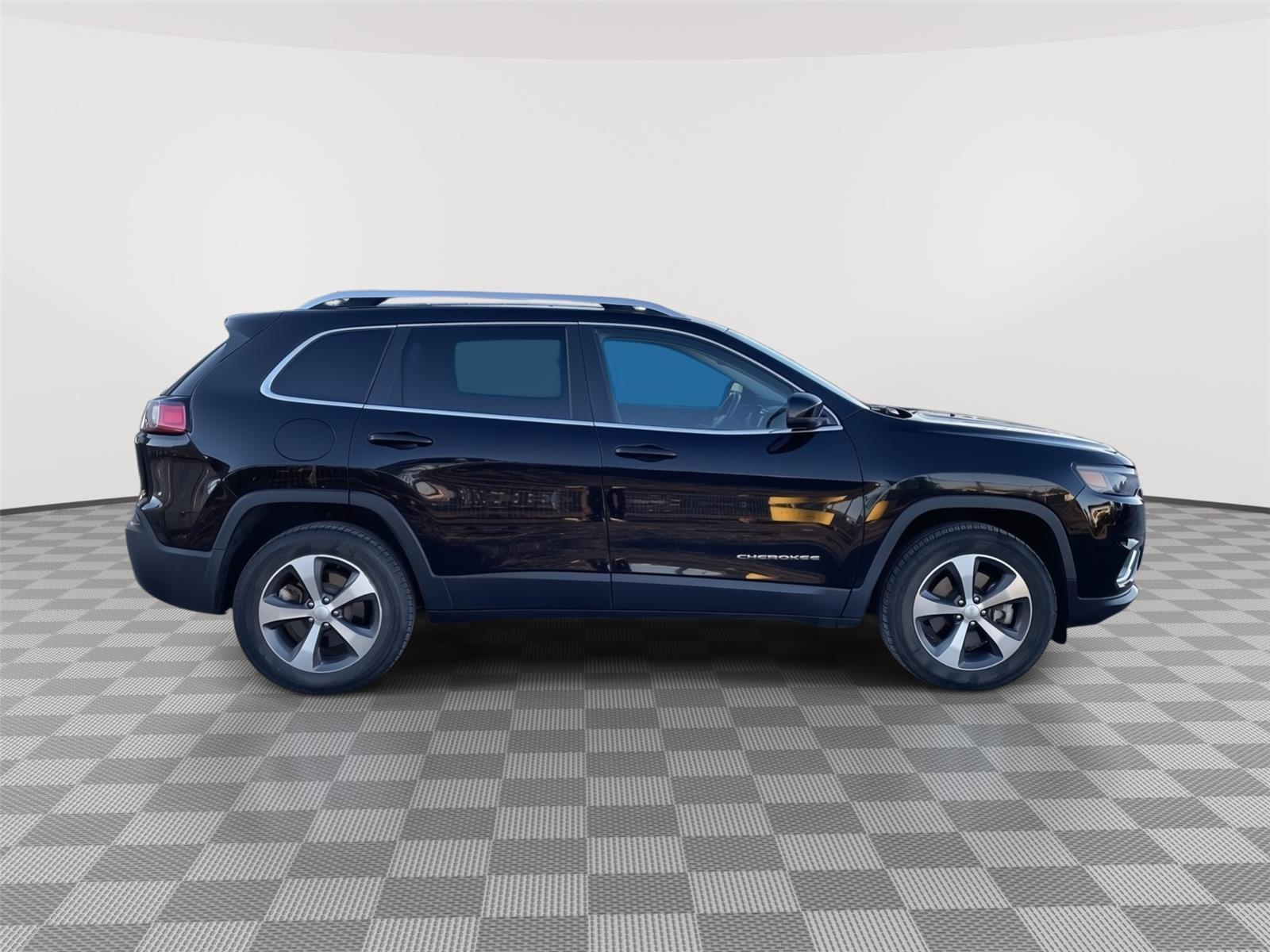 Used 2020 Jeep Cherokee for sale in Grand Island NE
