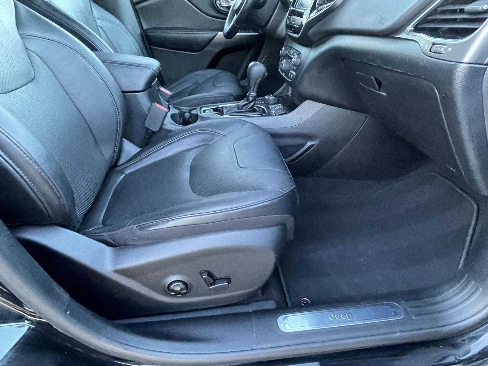 Used 2020 Jeep Cherokee for sale in Grand Island NE