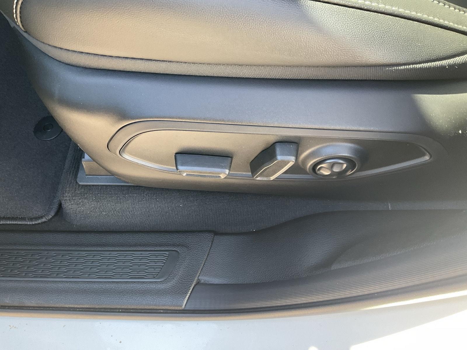 New 2026 Jeep Grand Cherokee L for sale in Grand Island NE