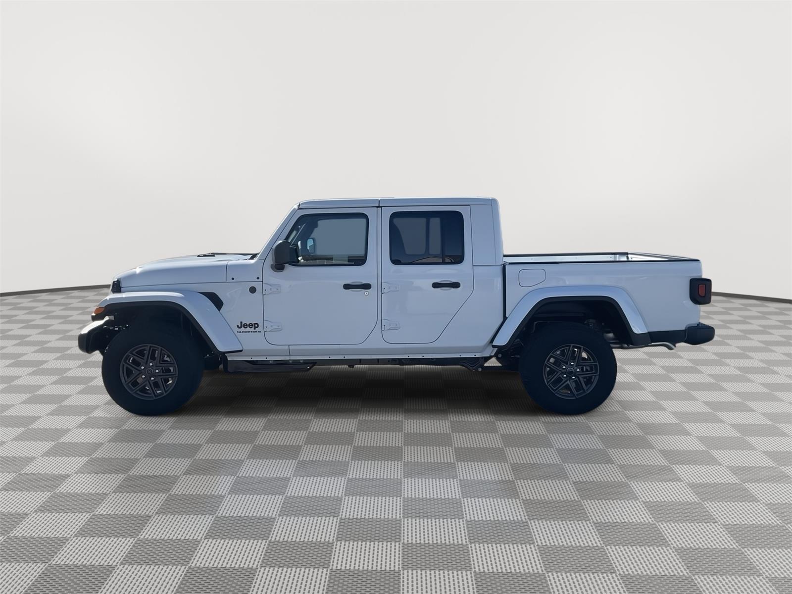 New 2026 Jeep Gladiator for sale in Grand Island NE