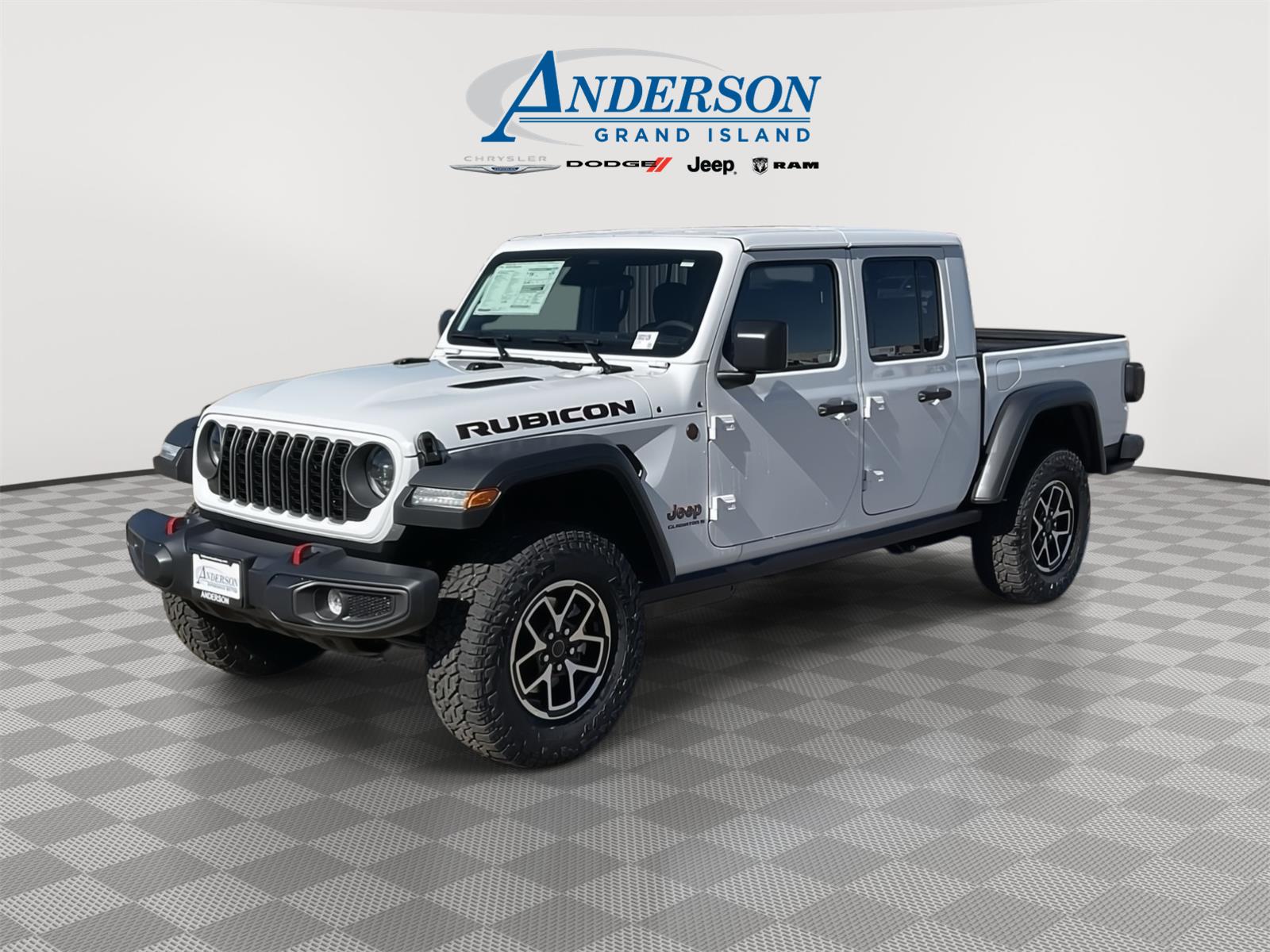 Bright White Clearcoat 2026 Jeep Gladiator Pickup Truck Four-Wheel Drive 8-Speed Automatic