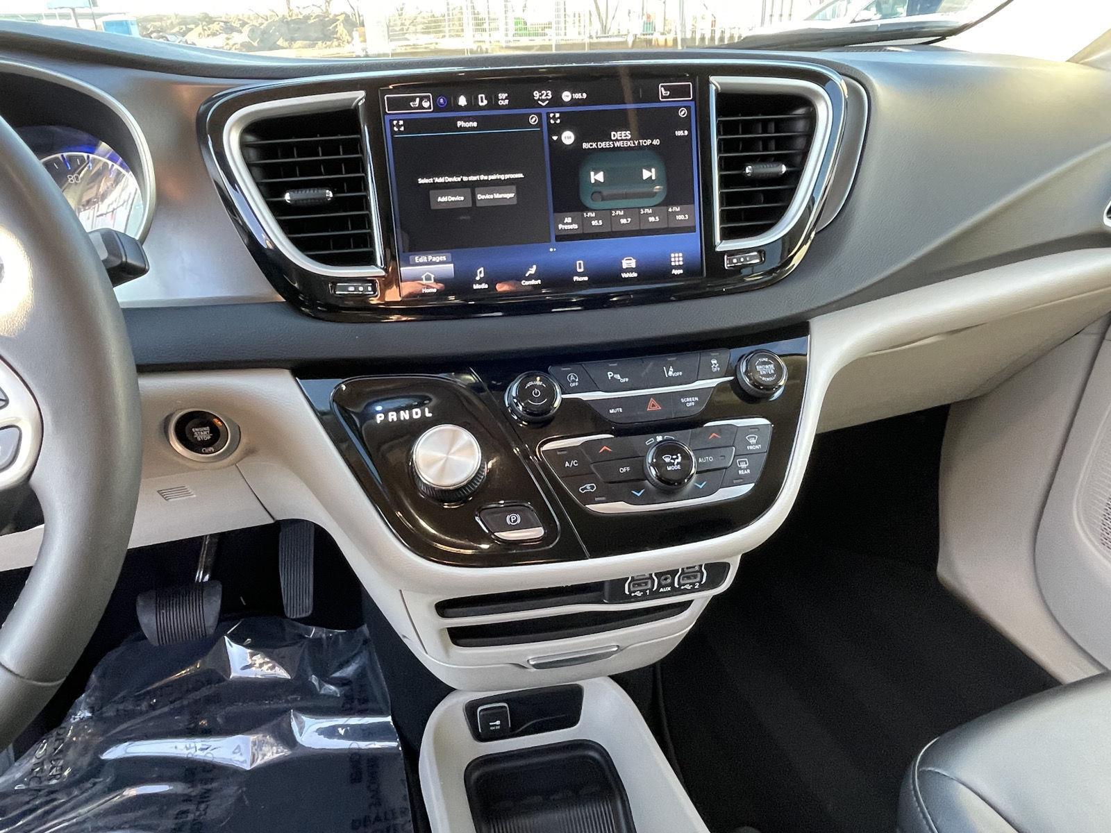 Pre-Owned 2024 Chrysler Pacifica for sale in Grand Island NE