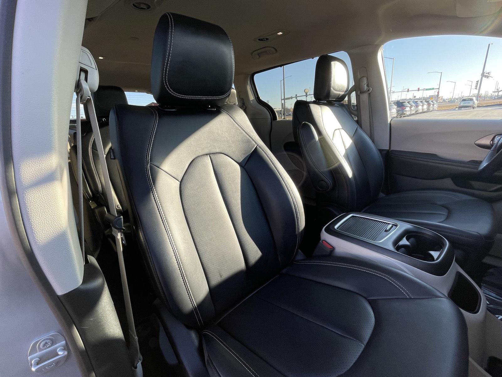 Pre-Owned 2024 Chrysler Pacifica for sale in Grand Island NE