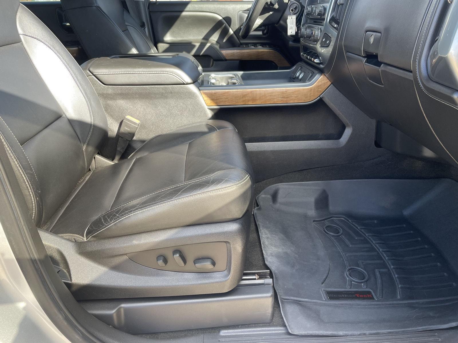 Pre-Owned 2018 Chevrolet Silverado 1500 for sale in Grand Island NE