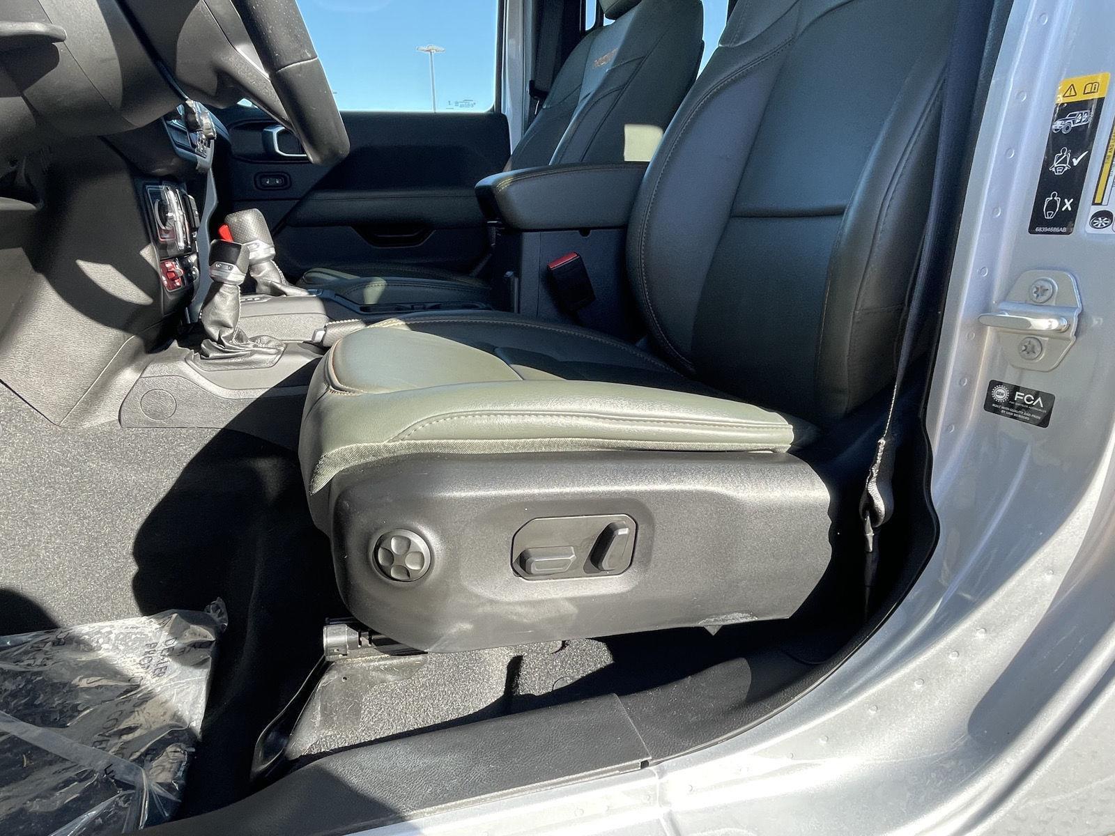 Pre-Owned 2024 Jeep Gladiator for sale in Grand Island NE