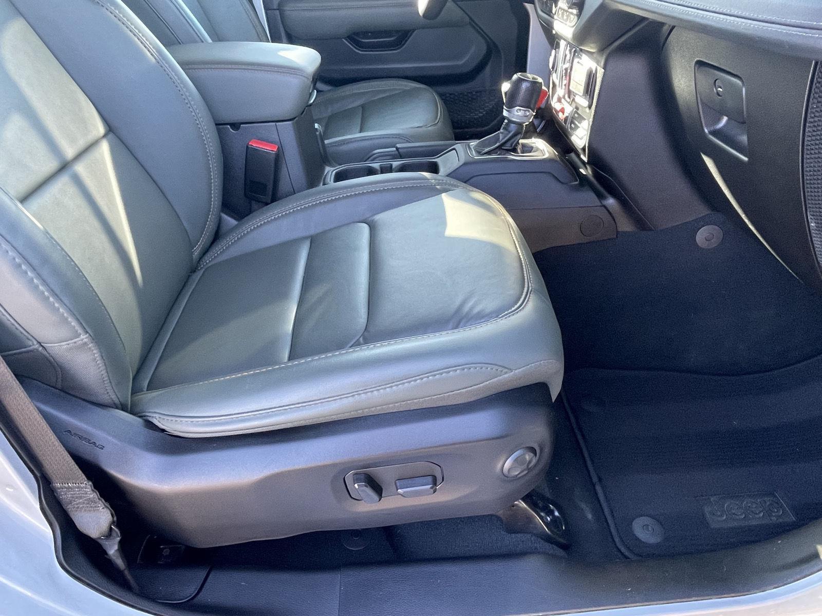 Pre-Owned 2024 Jeep Gladiator for sale in Grand Island NE