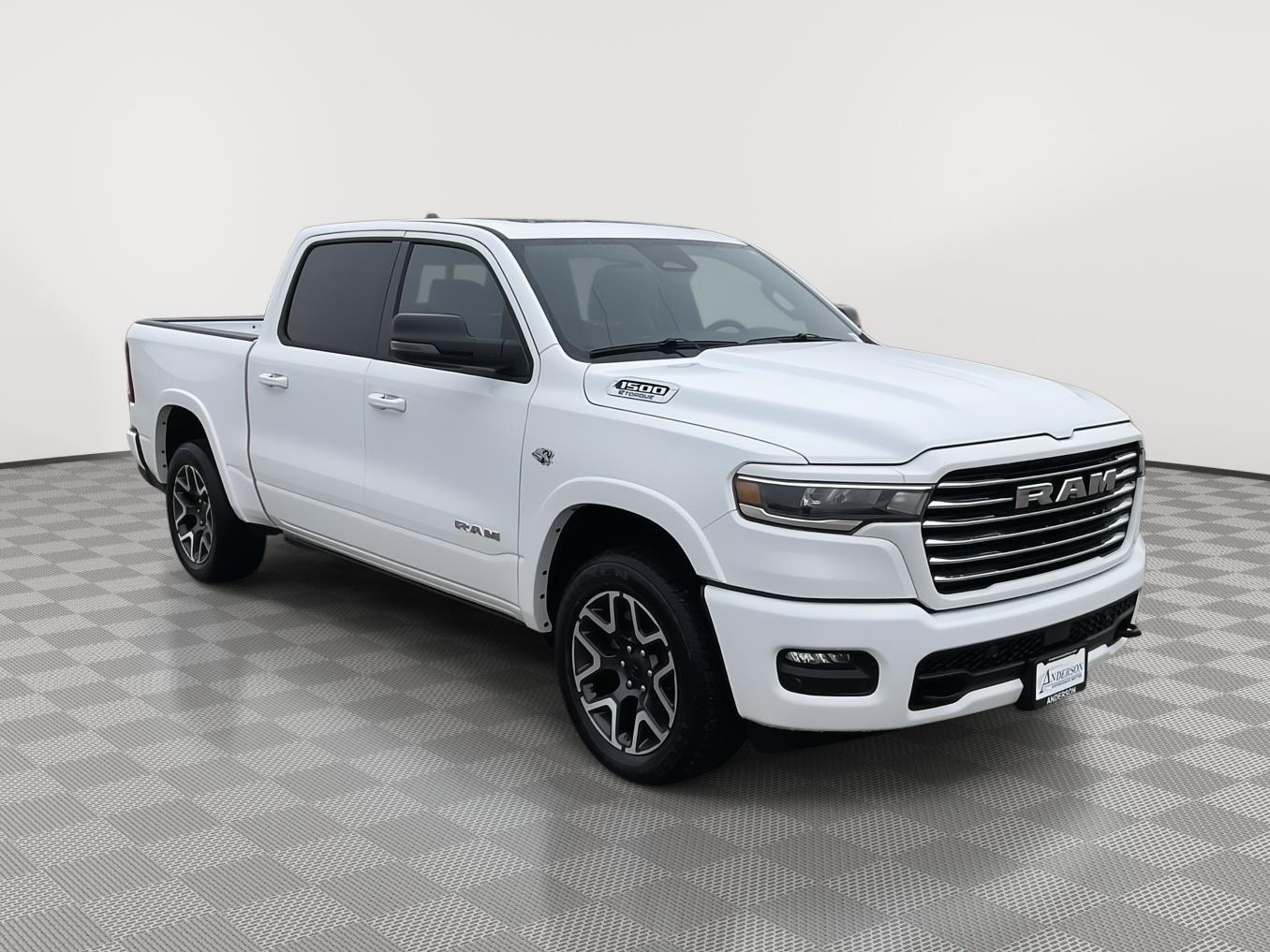 View vehicle photo 7