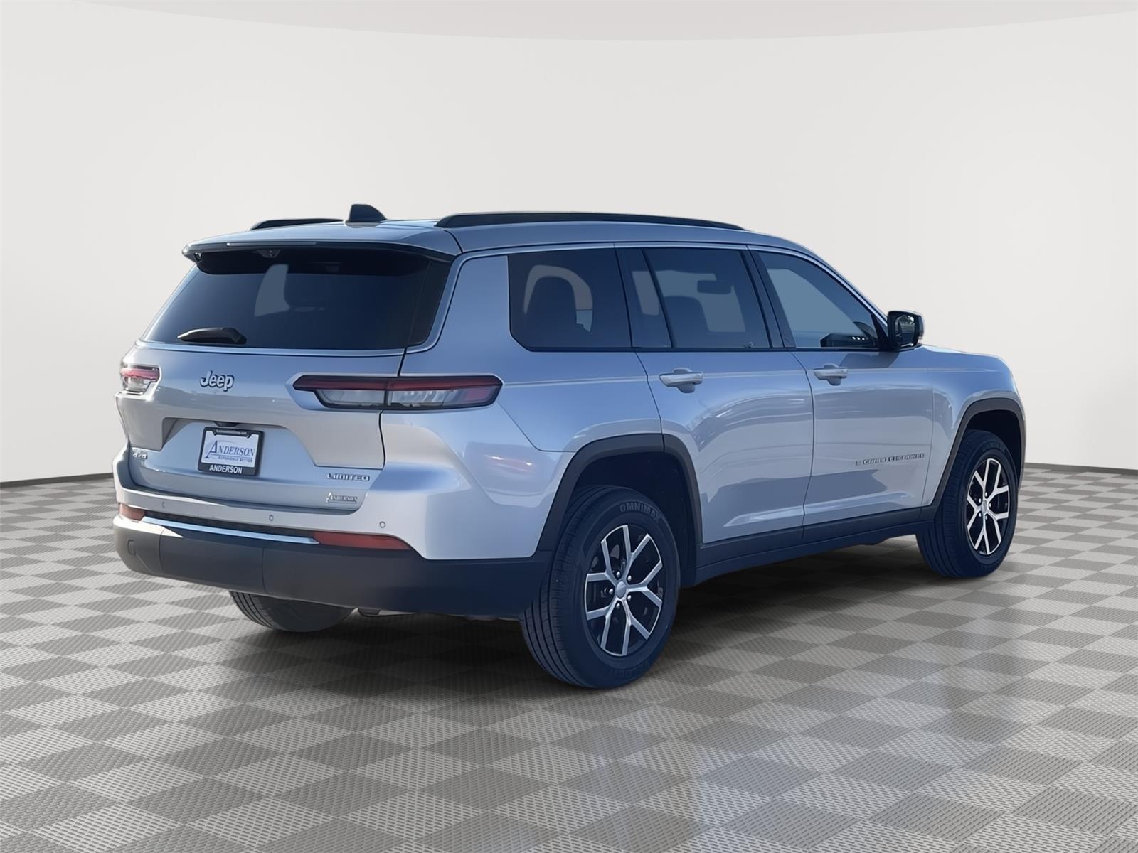 View vehicle photo 6