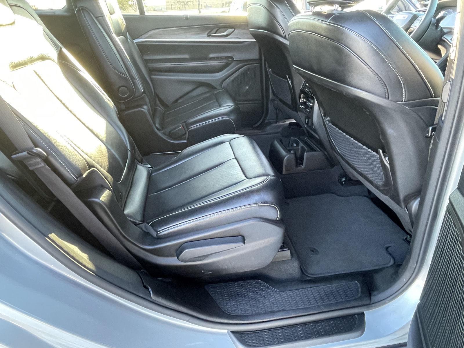 Used 2024 Jeep Grand Cherokee L for sale in Grand Island NE